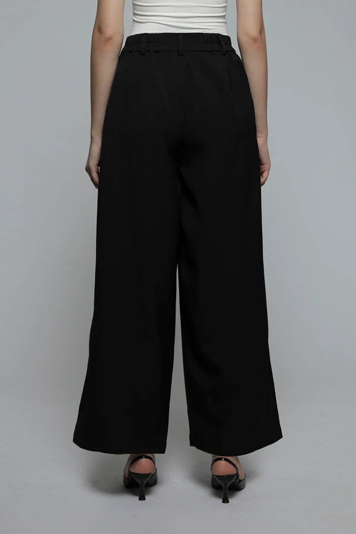Black Folio - Image 4