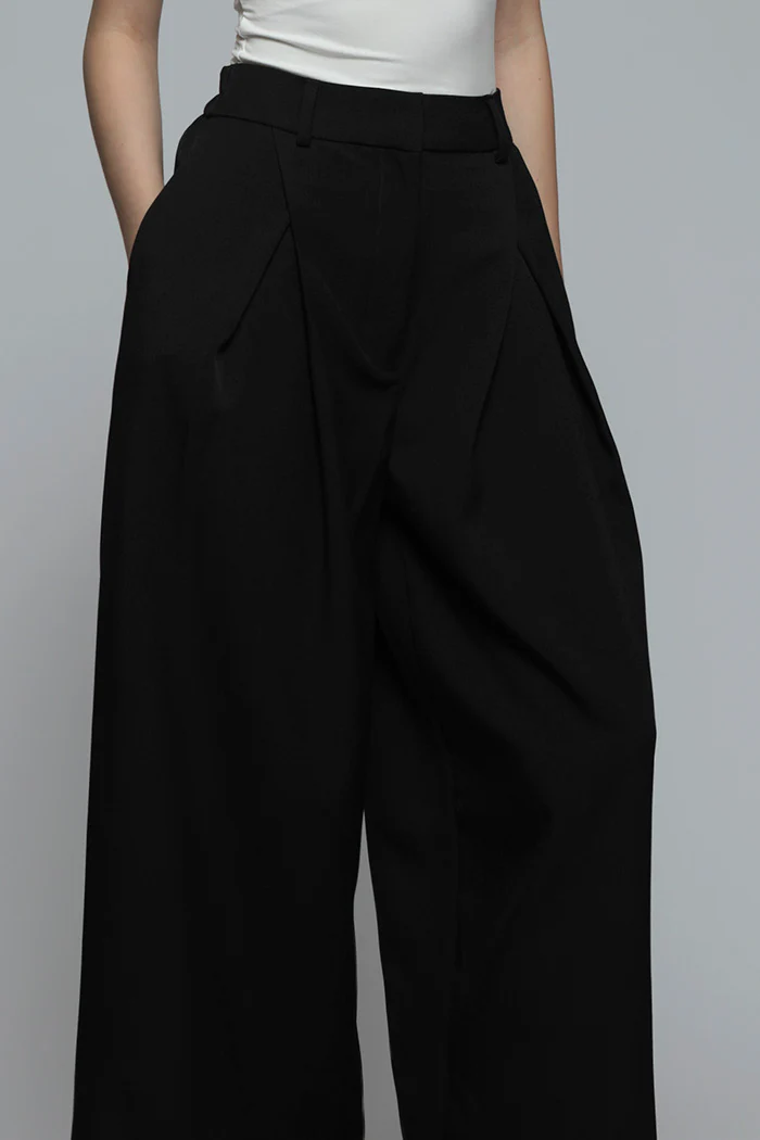 Black Folio - Image 5