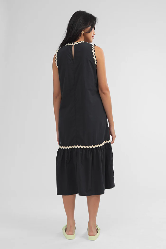 Black Tami - Image 5