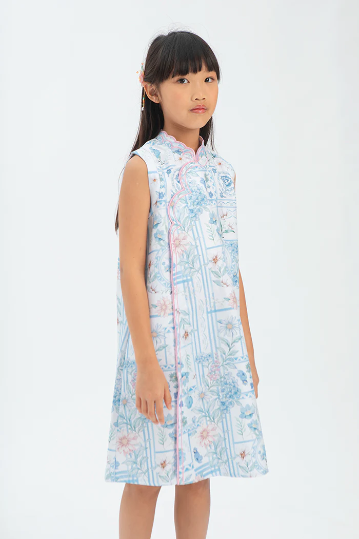 Blue Porcelain Yulan - Image 3