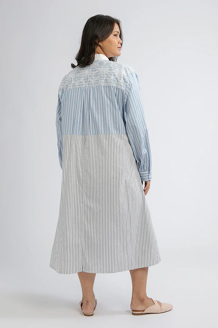 Blue Striped Novelle - Image 6