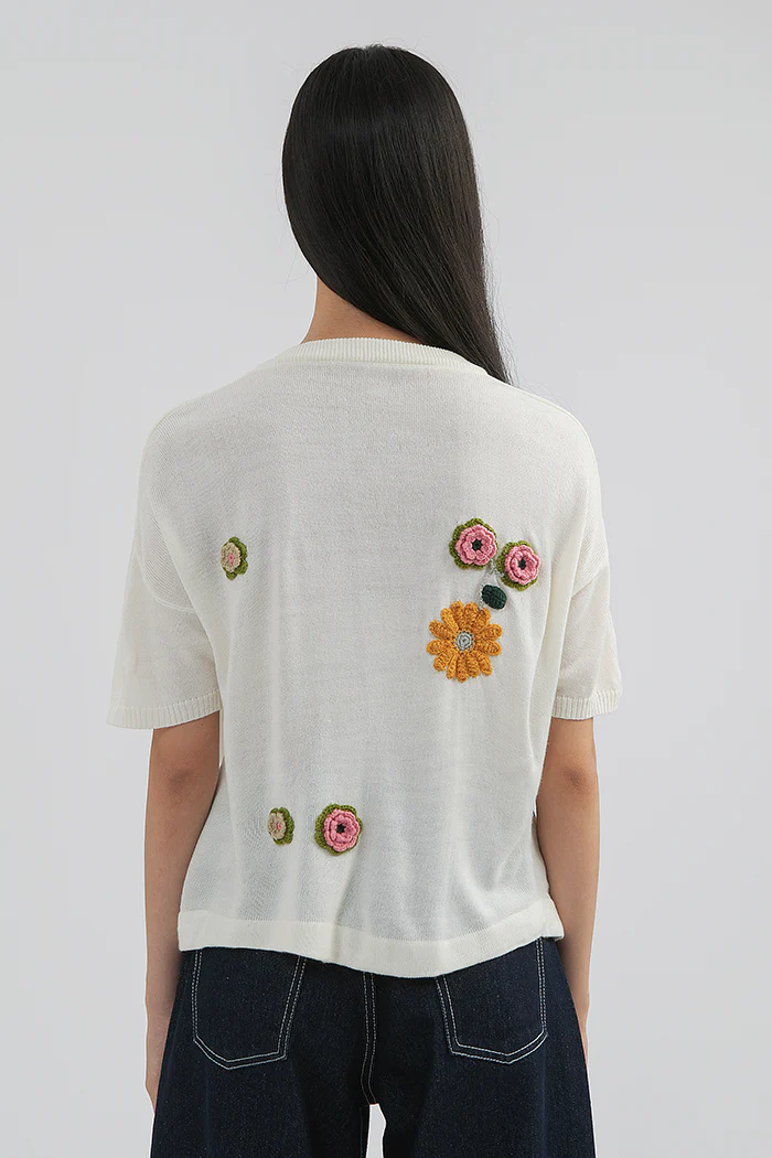 Cream Daisy - Image 4