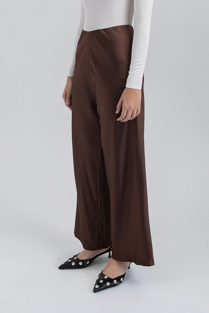 Dark Brown Satin Pama - Image 3