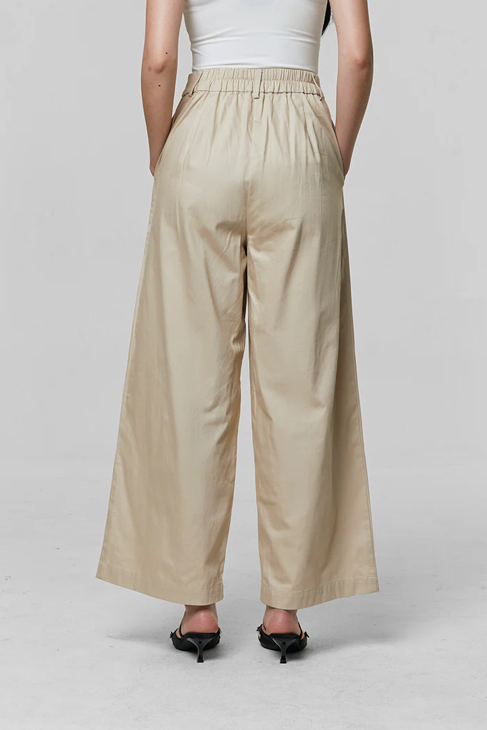 Khaki Aisla - Image 4