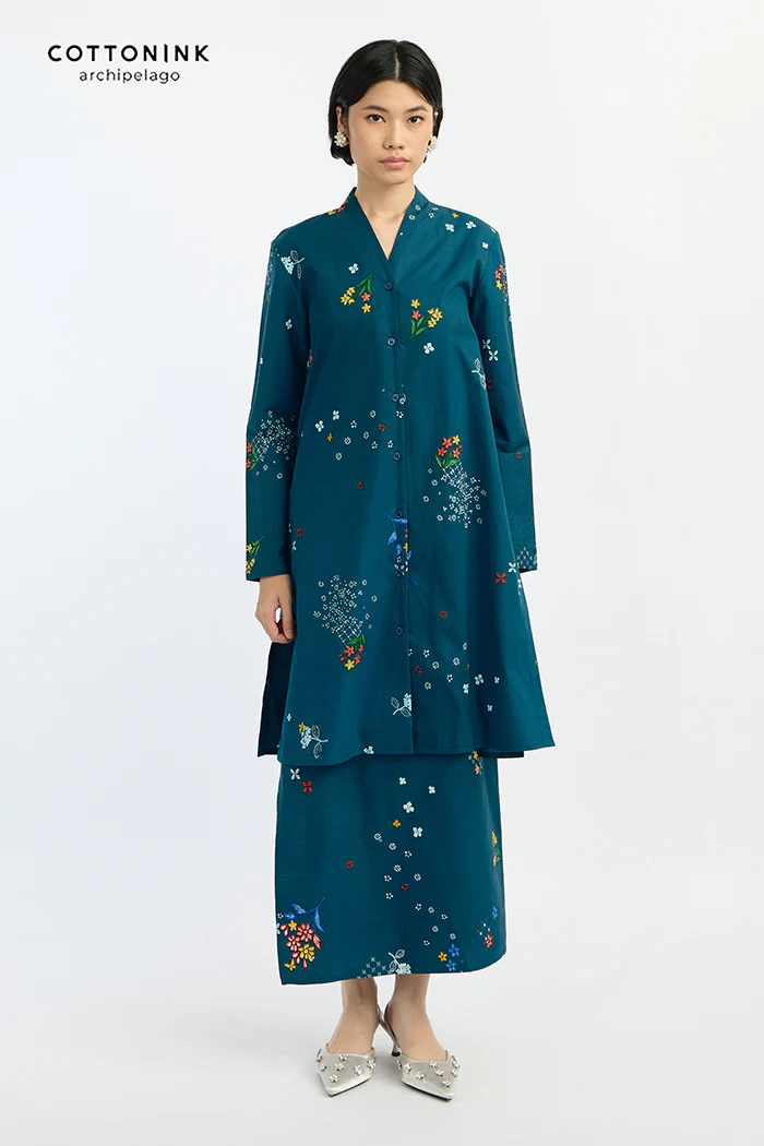Laksmi Puspa Biru