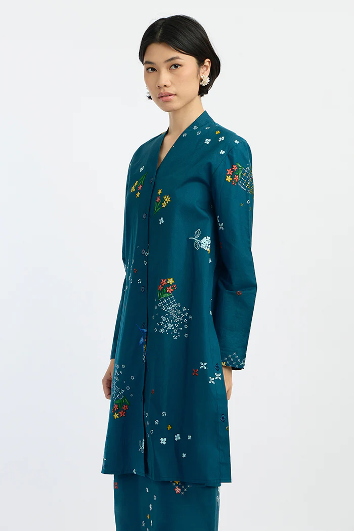 Laksmi Puspa Biru - Image 6