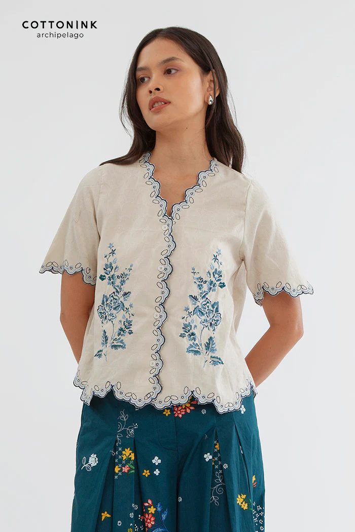 Layal Puspa Krem