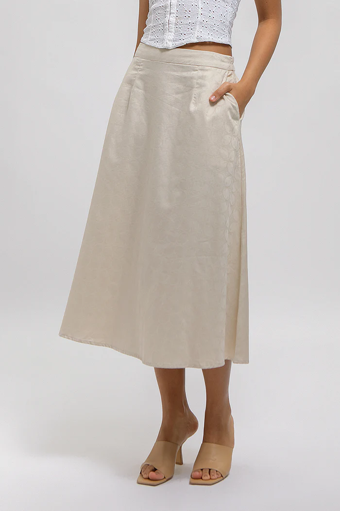 Mahika Krem - Image 3