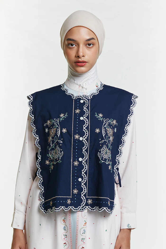 Navy Embroidery Sabya - Defect Sale