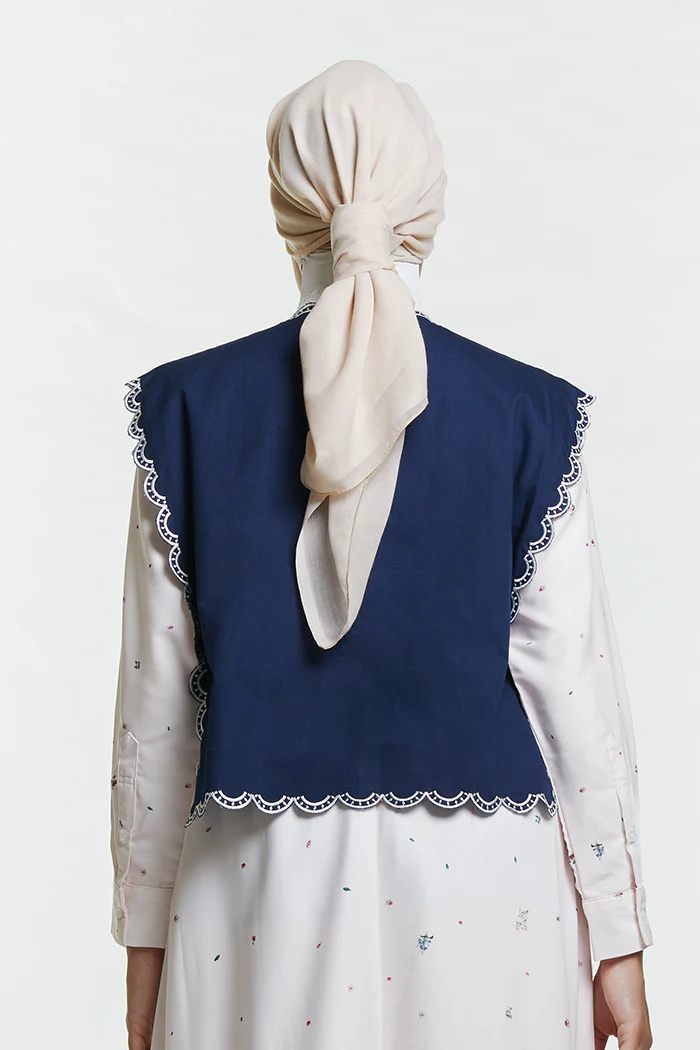 Navy Embroidery Sabya - Defect Sale - Image 5