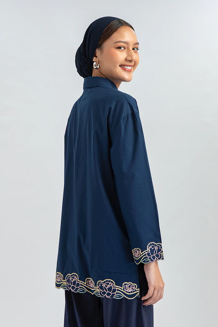 Navy Embroidery Shazi - Image 4