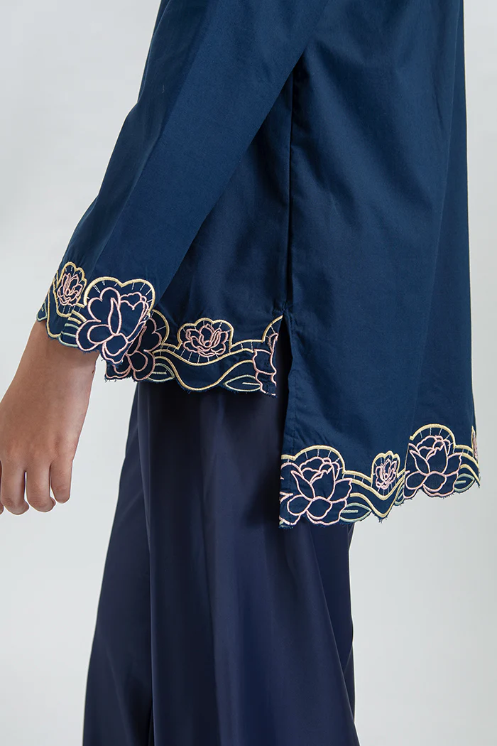 Navy Embroidery Shazi - Image 6