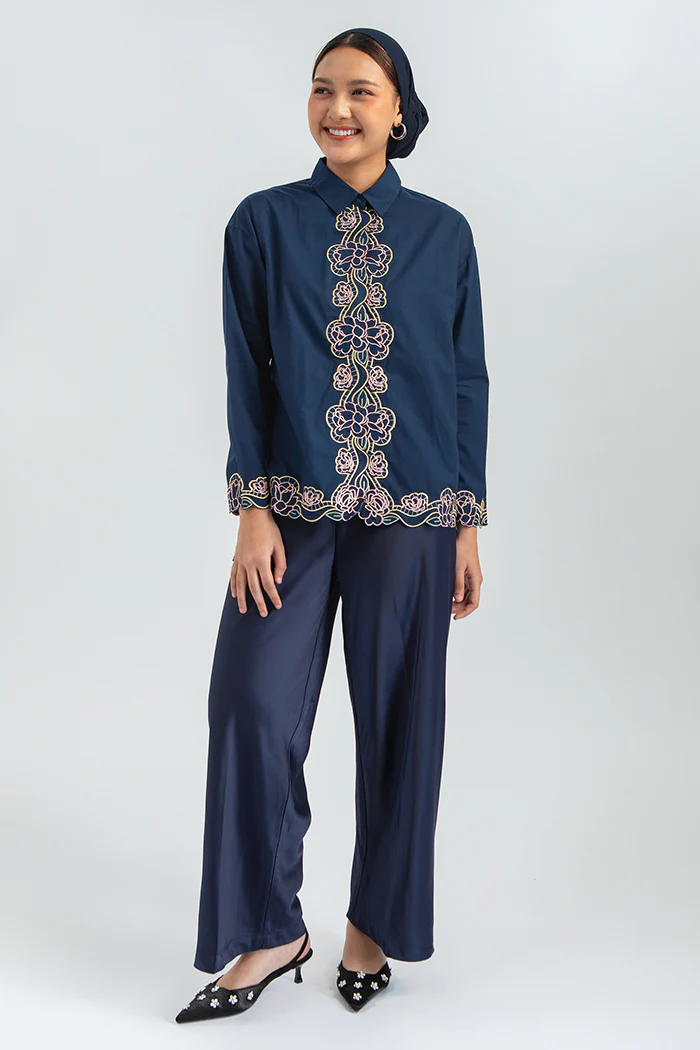 Navy Embroidery Shazi - Image 7