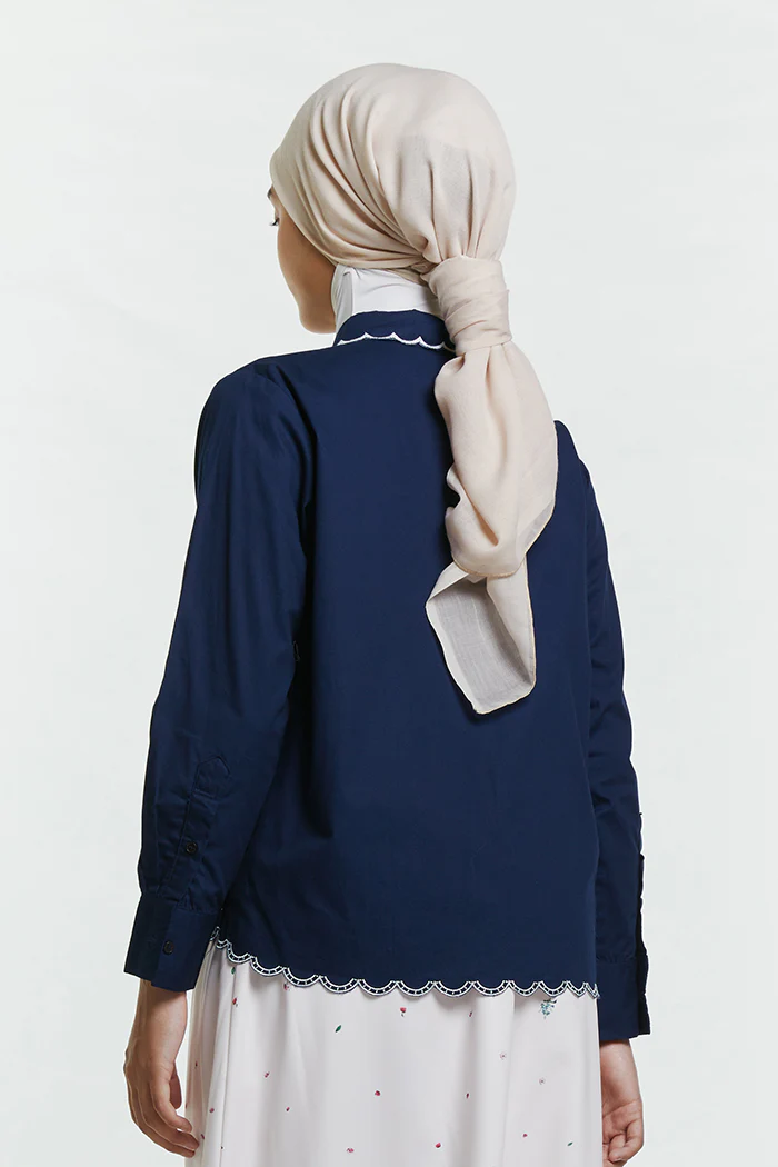 Navy Embroidery Zeran - Image 5