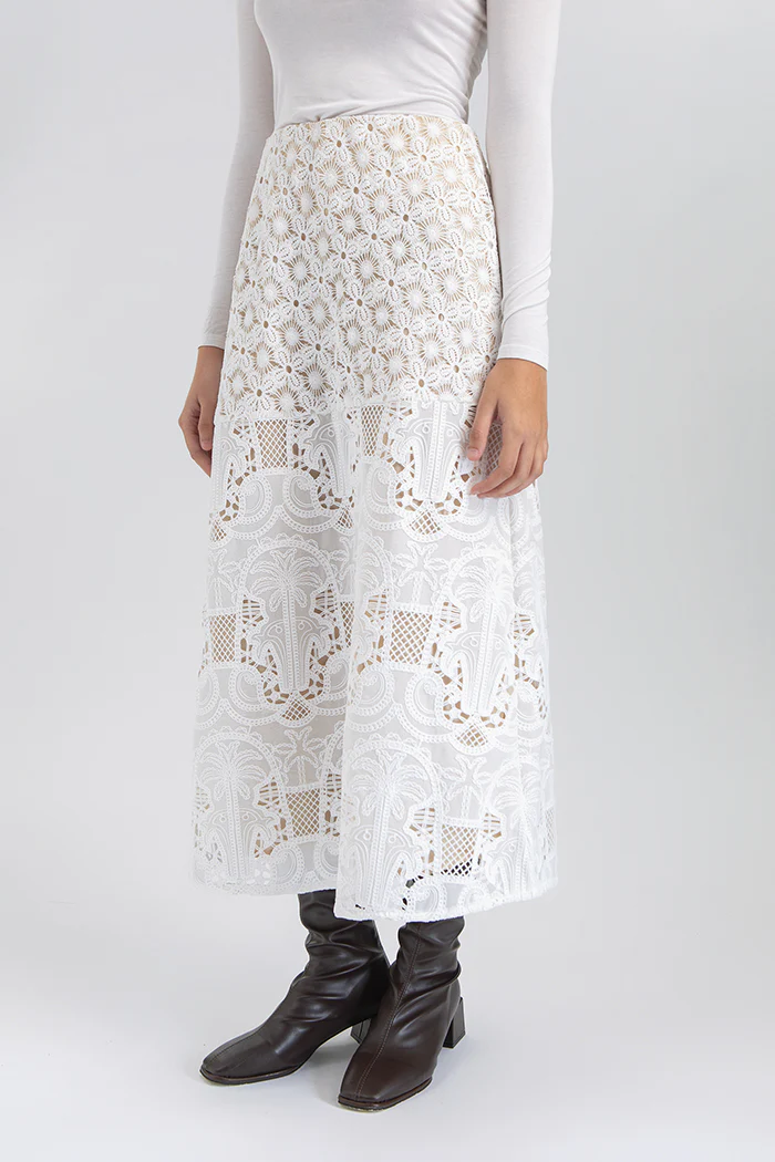 Off-white Embroidered Benna - Image 3