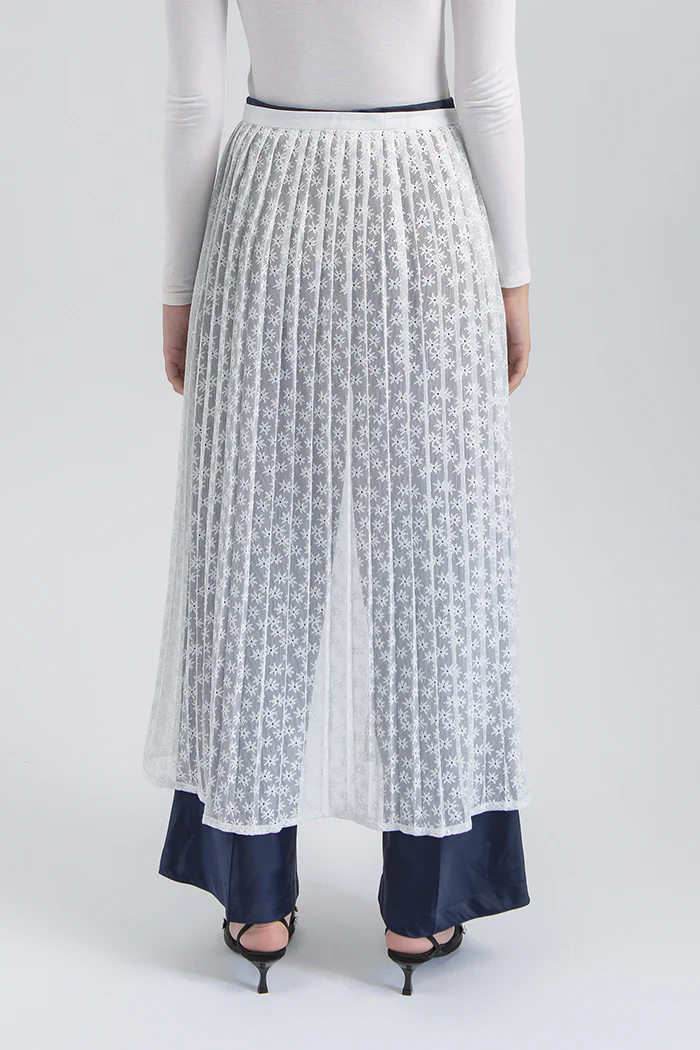 Off-white Floral Popla - Image 4