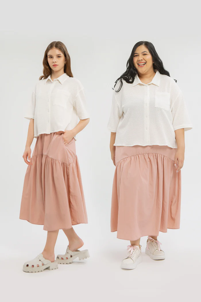 Off-white Thara