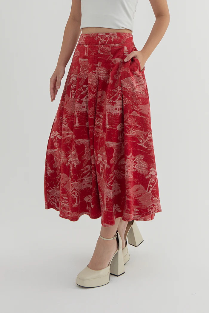 Red Pagoda Dari