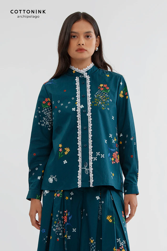 Swara Puspa Biru